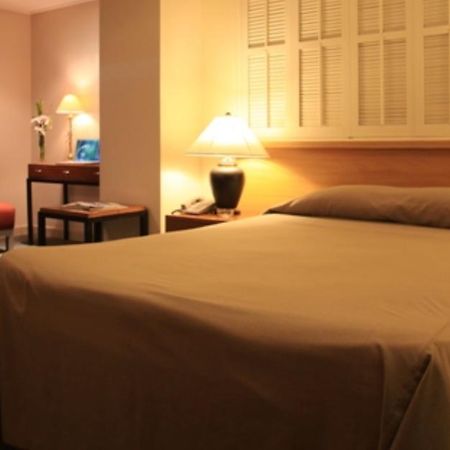 Mabini Mansion Hotel & Residential Suites มะนิลา ภายนอก รูปภาพ